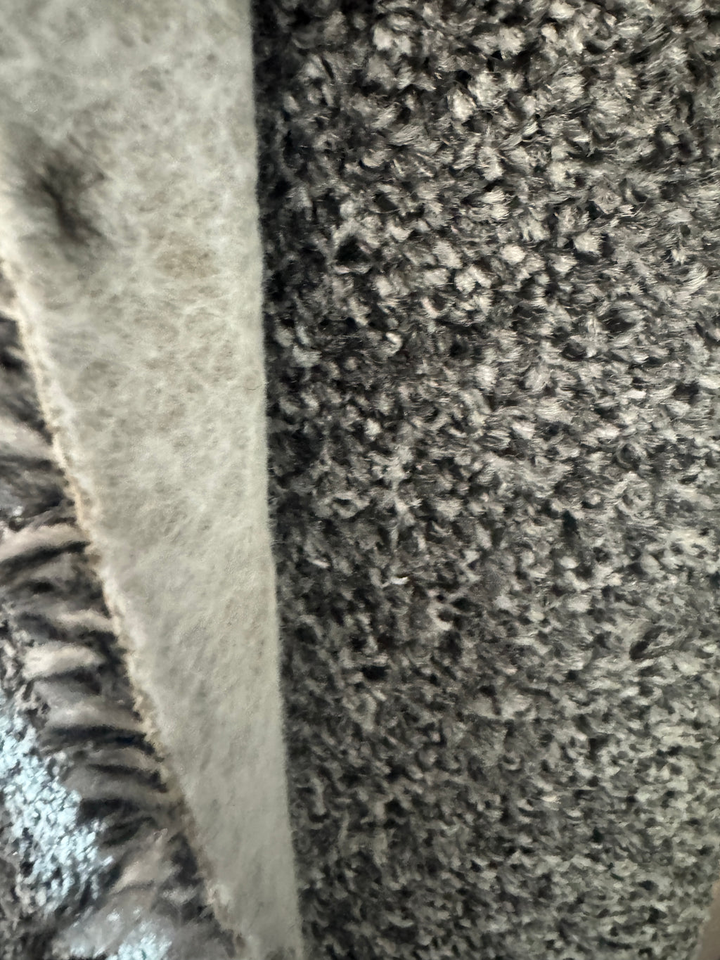 (C05) 3.8 x 4m (12'5"x13'1") Capet Remnant