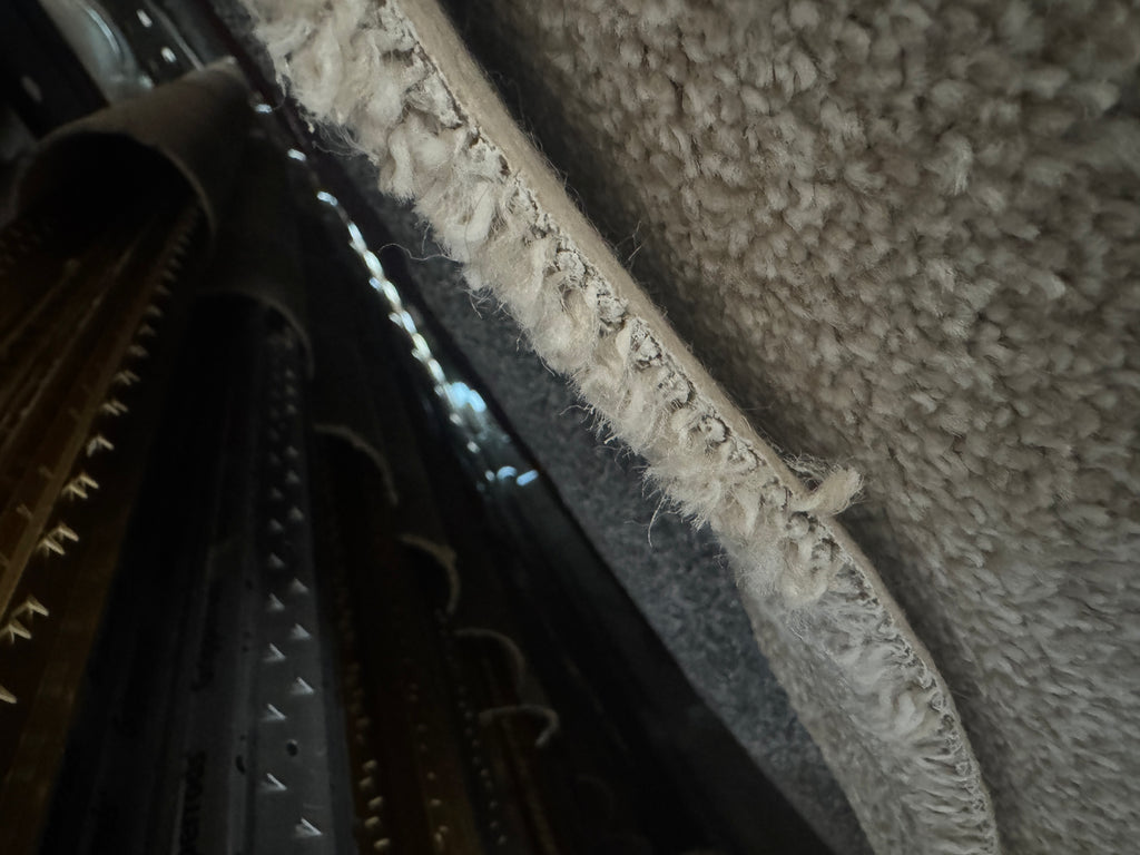 (C08) 3 x 4m (9'10"x13'1") Capet Remnant