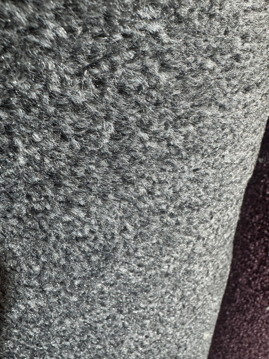 (C11) 3.3 x 4m (10'9"x13'1") Capet Remnant