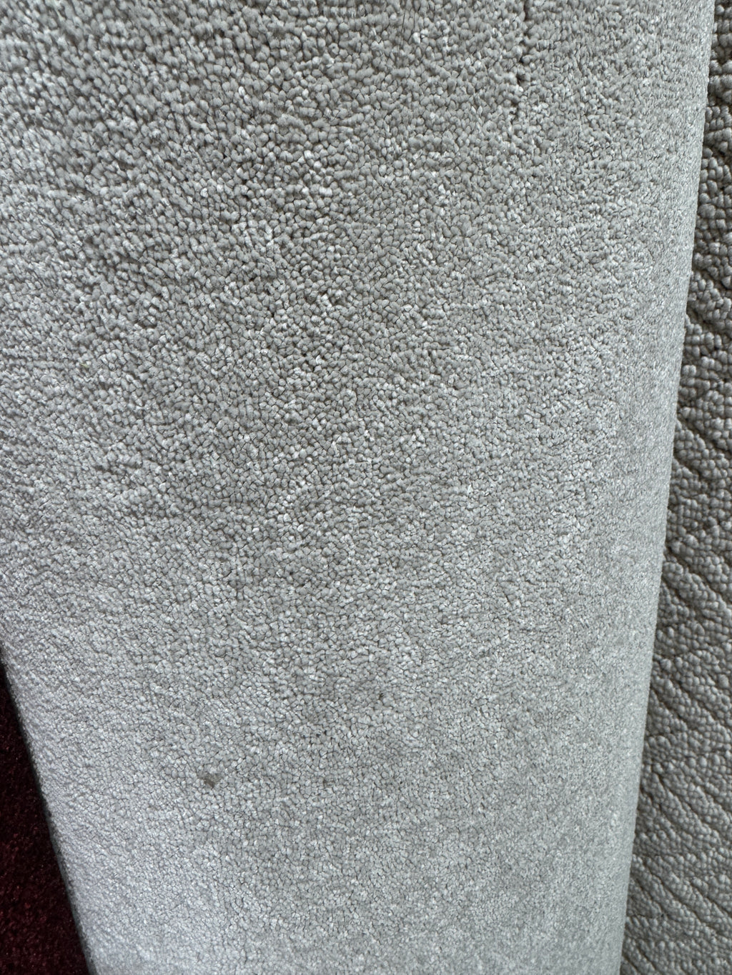 (C14) 3.39 x 4m (11'1"x13'1") Capet Remnant