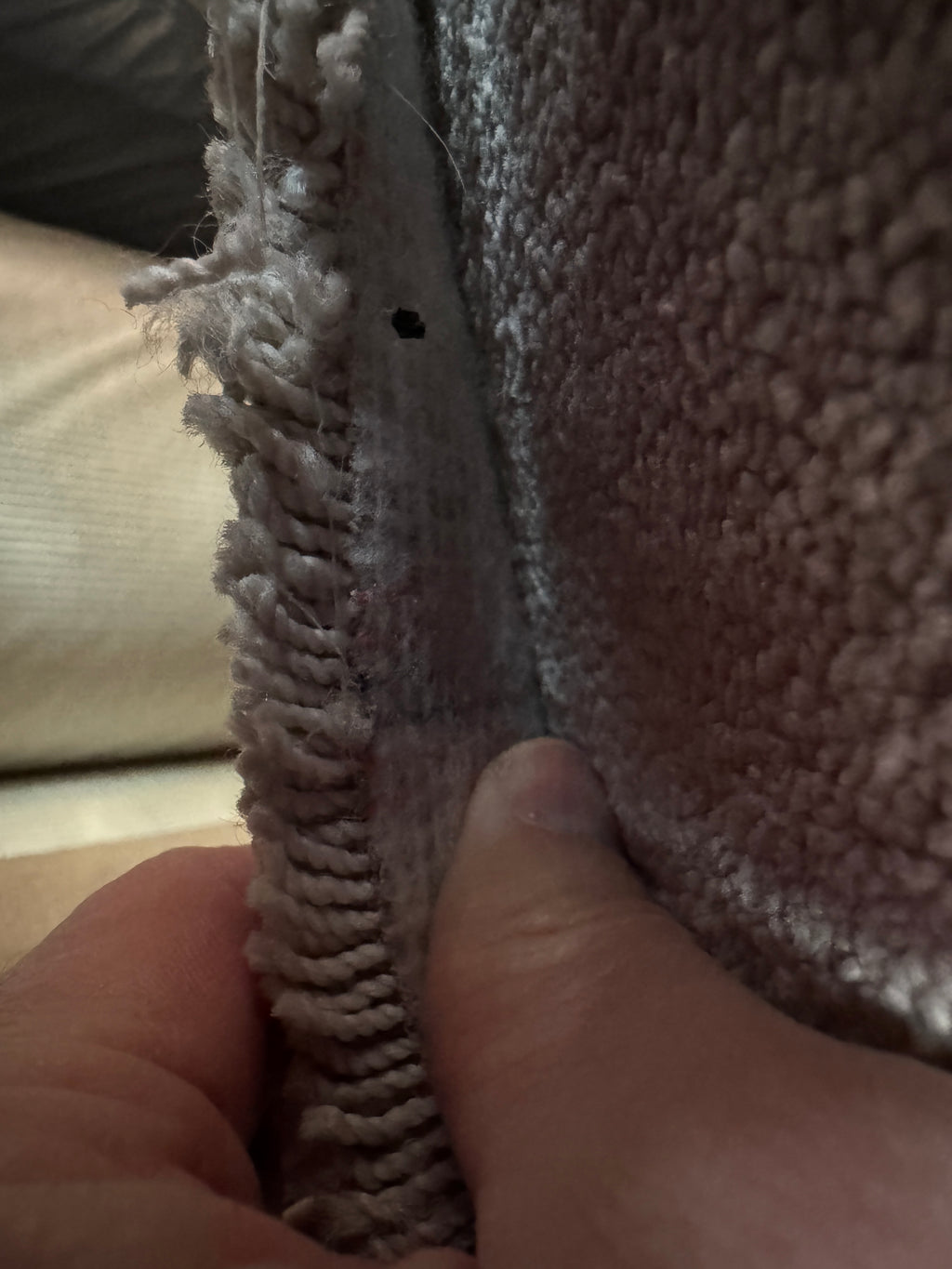 (C14) 3.39 x 4m (11'1"x13'1") Capet Remnant