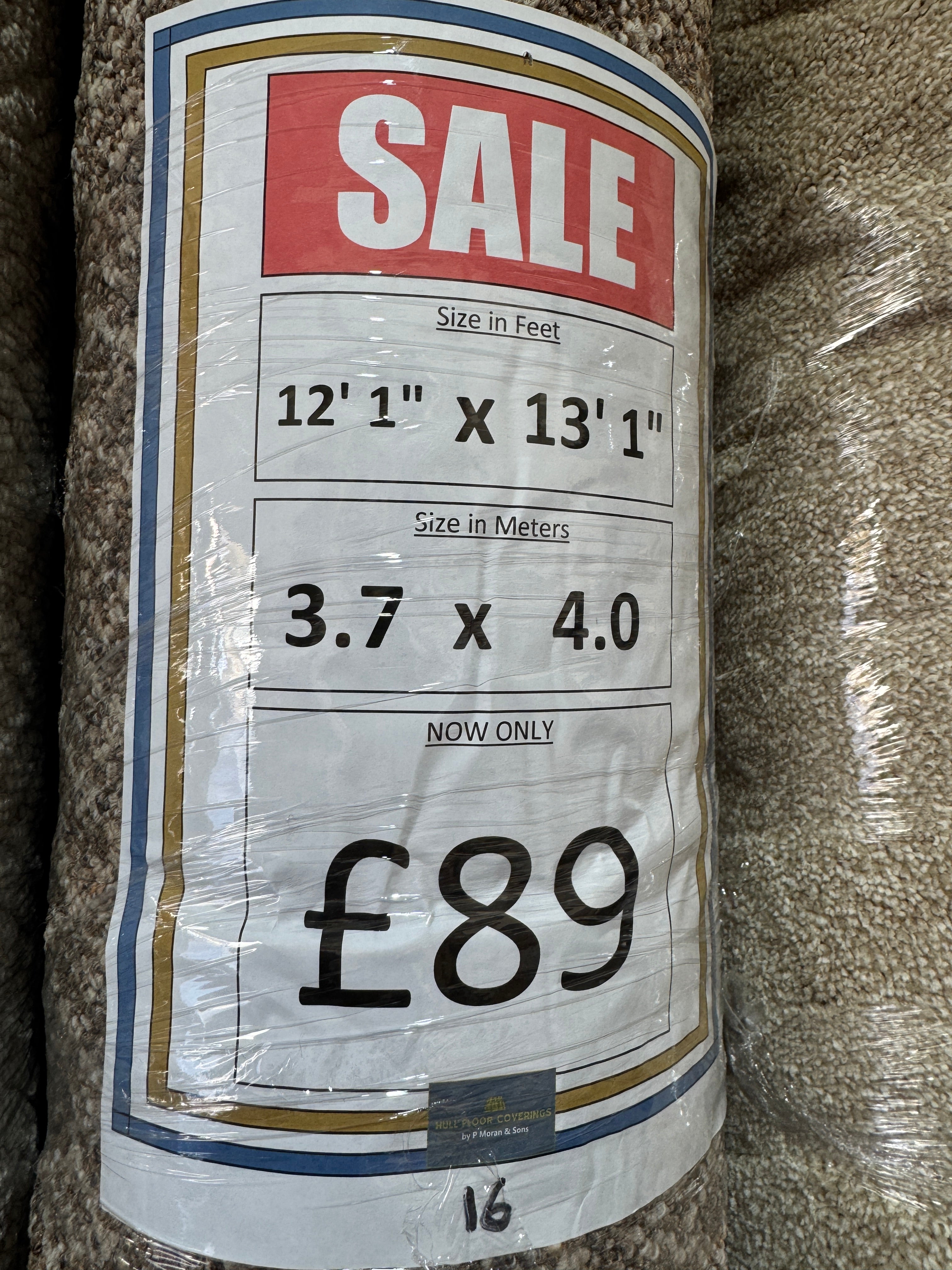 (C16) 3.7 x 4m (12'1"x13'1") Capet Remnant