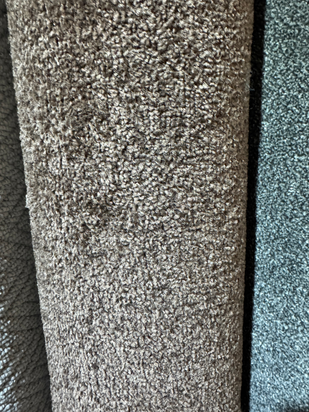 (C19) 5 x 4m (16'4"x13'1") Capet Remnant