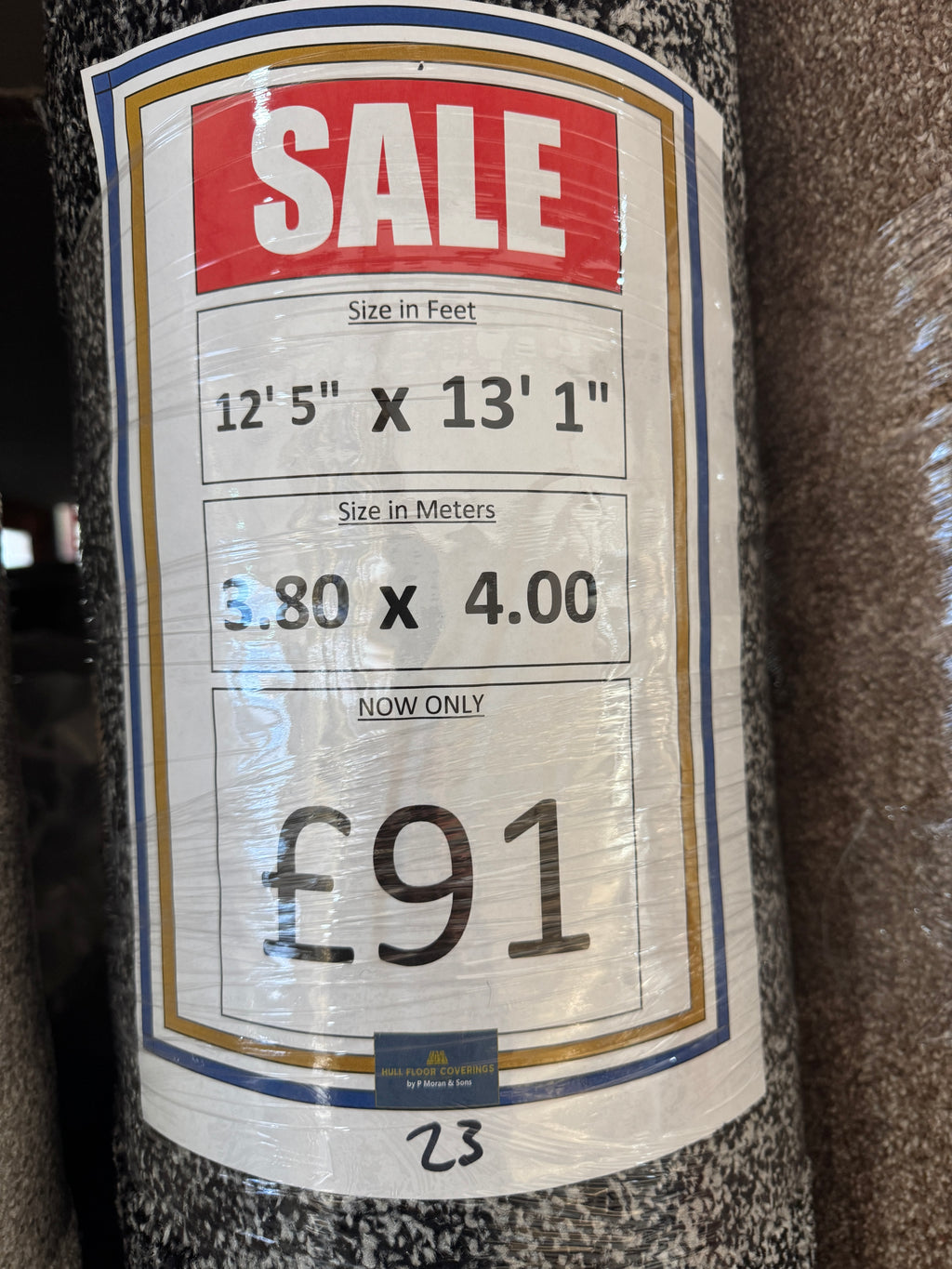 (C23) 3.8 x 4m (12'5"x13'1") Capet Remnant